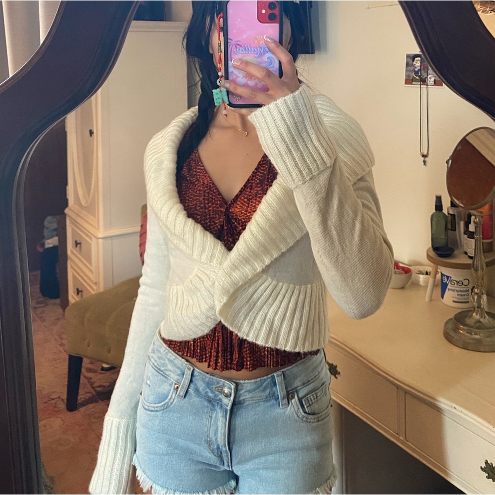 White crop knit sweater